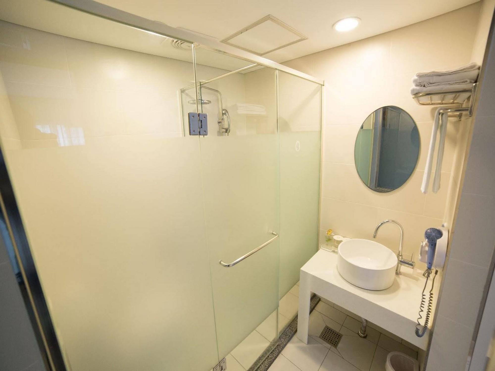 Reve Business Hotel Jeju Exterior photo