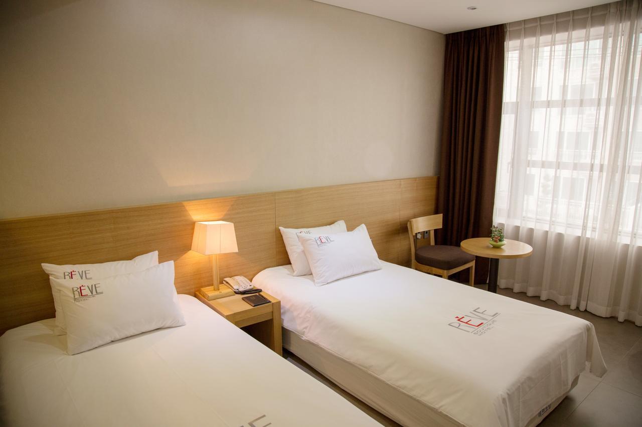 Reve Business Hotel Jeju Exterior photo