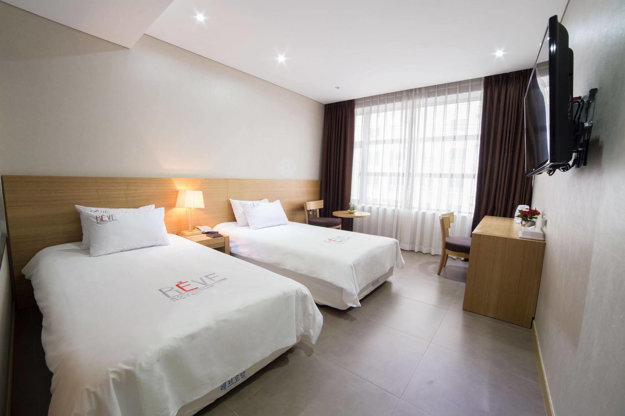 Reve Business Hotel Jeju Exterior photo