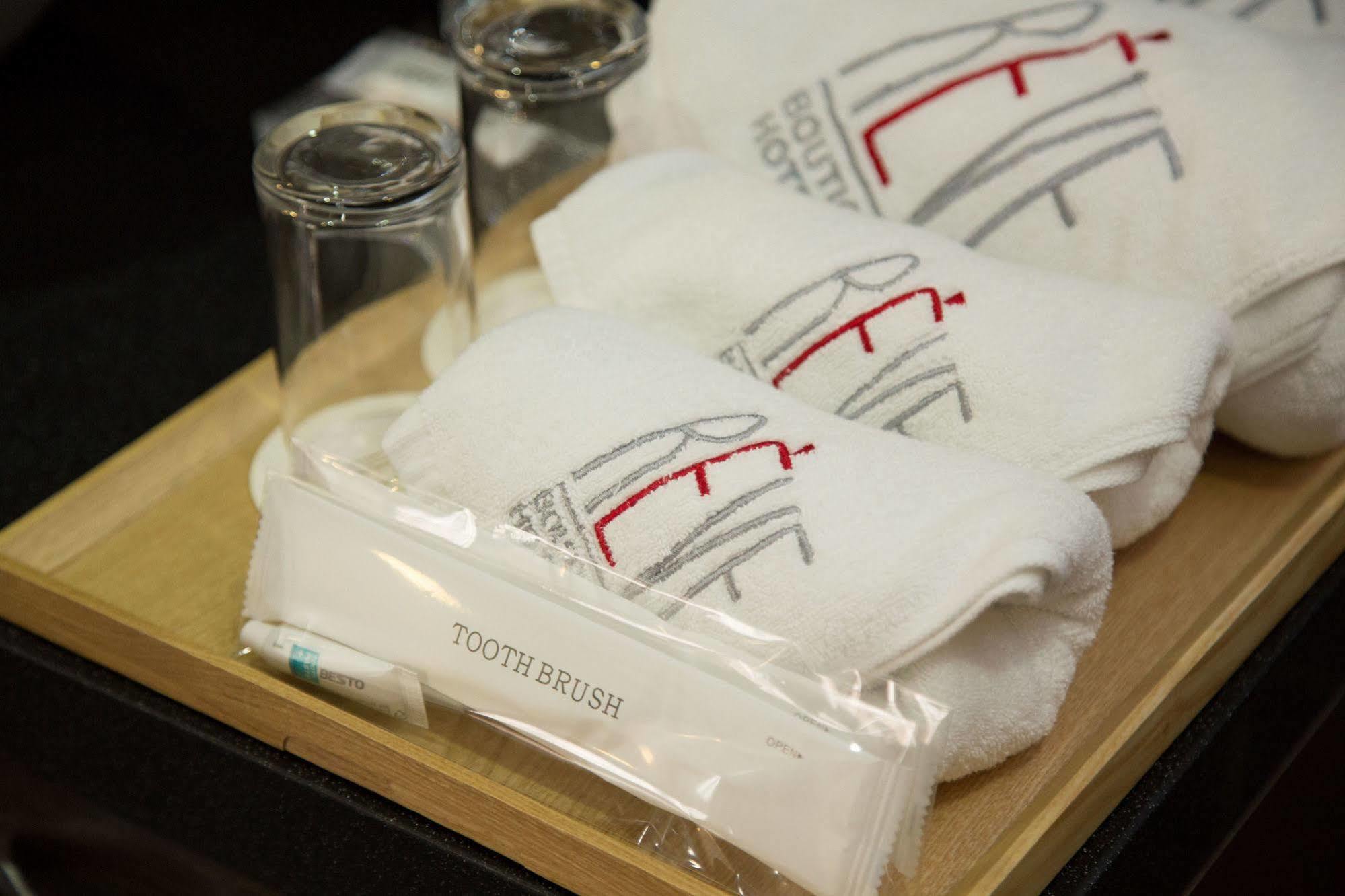 Reve Business Hotel Jeju Exterior photo